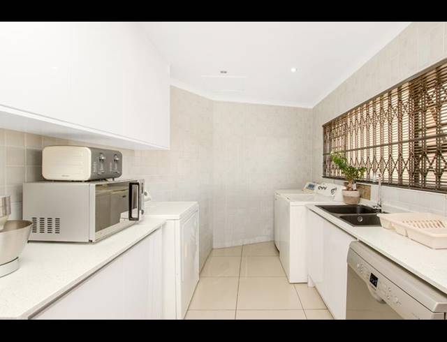 4 BEDROOM HOUSE FOR SALE IN RANGE VIEW